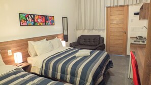 1 bedroom, WiFi - Triple Ground Floor Studio (SP)