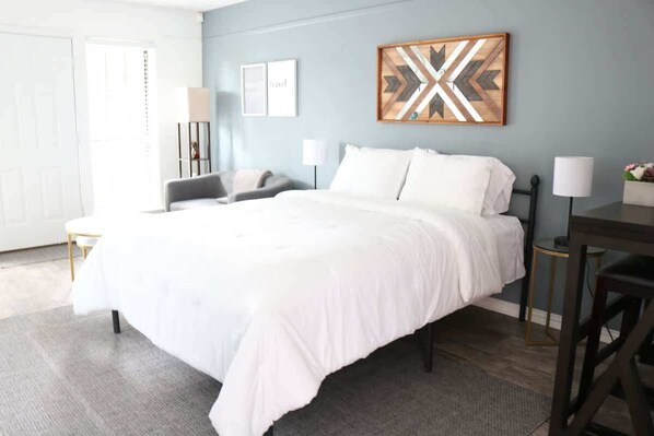 1 bedroom, desk, iron/ironing board, free WiFi