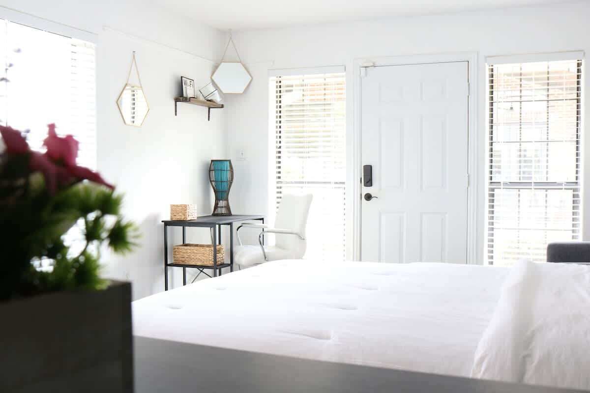 1 多间卧室、办公桌、熨斗/熨衣板、免费 WiFi