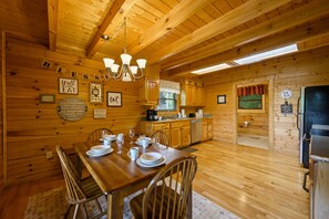 Fridge, microwave, oven, stovetop - Luxury Mountain Getaway 5 Minutes from Pigeon Forge Parkway! (Pigeon Forge)