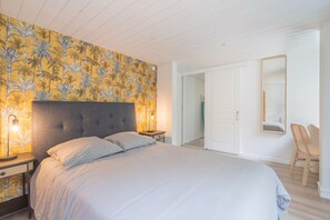 1 bedroom, iron/ironing board, free WiFi, bed sheets