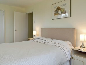 3 bedrooms, free WiFi, bed sheets