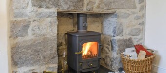 3 bedroom accommodation in Llanarmon yn Lal