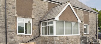 3 bedroom accommodation in Llanarmon yn Lal