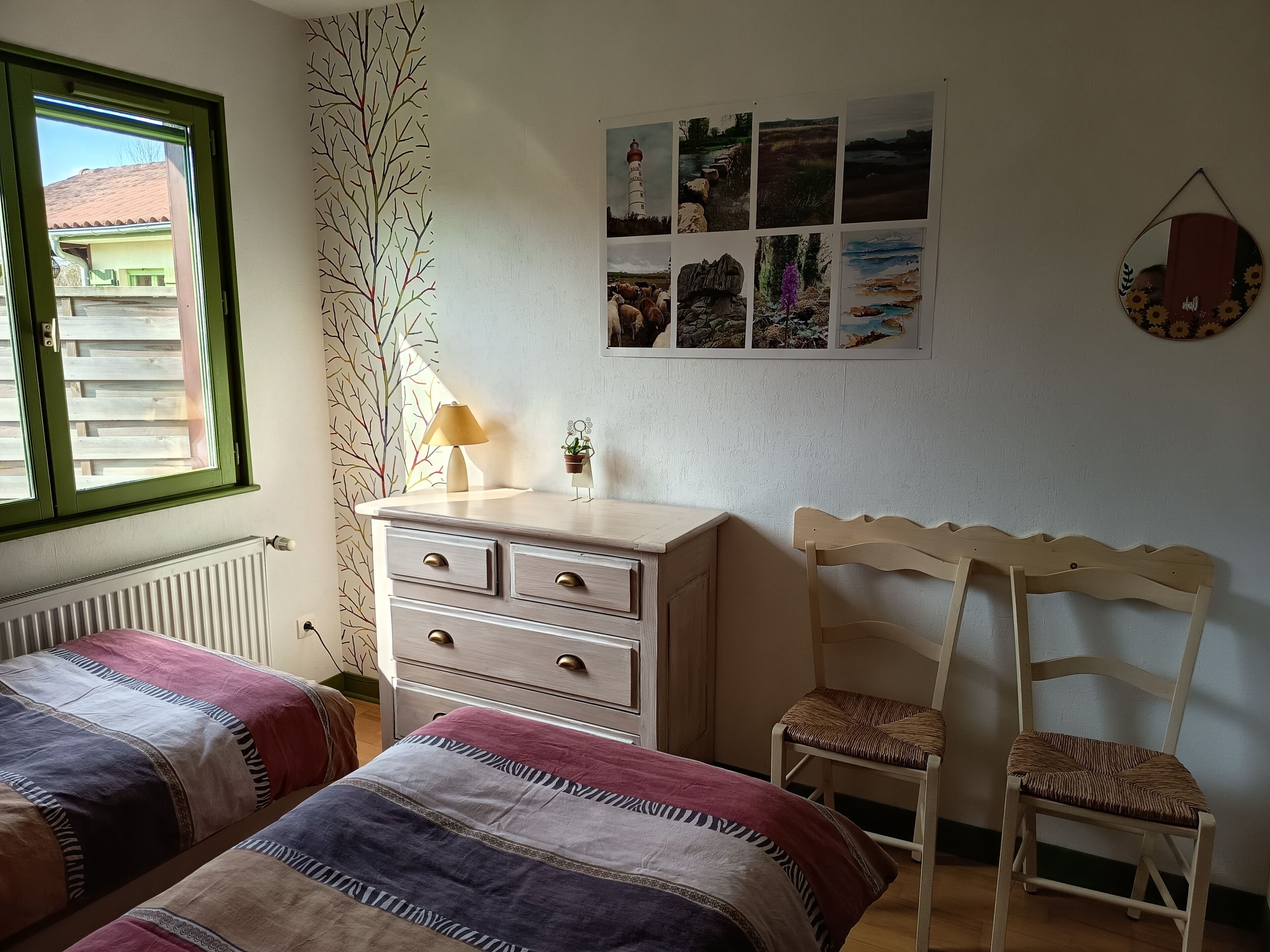 3 chambres, fer et planche à repasser, lit parapluie, Wi-Fi gratuit