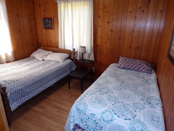 2 chambres, accès au Wi-Fi (inclus), literie fournie