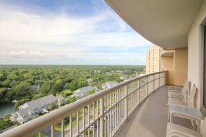 Property grounds - Remodeled-Margate-Pool/HotTub-Lrge Balconies-Gated-Restaurants/Bar In Community (Myrtle Beach)