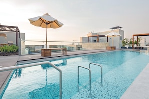 Pool - Nazca Penthouse · 3-levels, Luxury Rooftop Pool & Private BBQ Terrace (Miraflores)