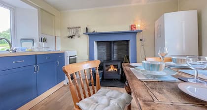 Dalcharn is in a perfect location for exploring, set amongst beautiful views.