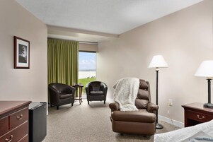 Room, 1 King Bed (CPBV) | 1 bedroom, WiFi, bed sheets