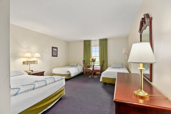 Chambre, plusieurs lits (TCSD) | 1 chambre, Wi-Fi