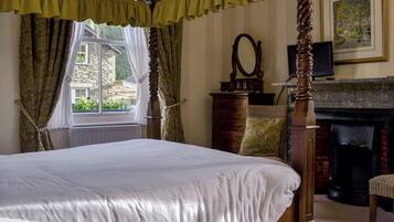 6 bedrooms, free WiFi, bed sheets