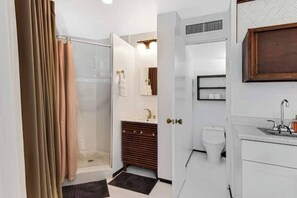 Hårføner, såpe og sjampo