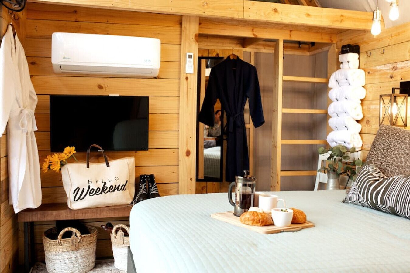 1 bedroom, desk, free WiFi, bed sheets