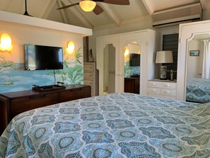 2 bedrooms, desk, free WiFi, bed sheets