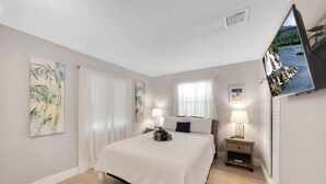 Unclassified image, 4 of 24, button - Beach Apart by Dream Vacation unit 1 (West Palm Beach)