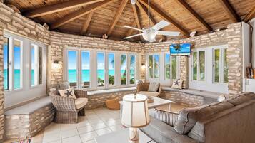 Smart TV, books, stereo