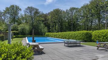 Piscine extérieure, piscine chauffée