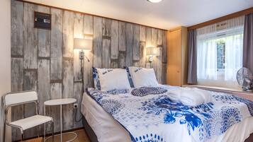 2 chambres, fer et planche Ă repasser, lit parapluie, Wi-Fi gratuit