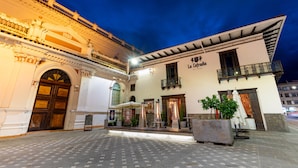 Front of property - Hotel La Cofradía Pub House (Cuenca)