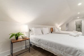 Unclassified image, 4 of 14, button