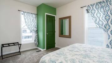 3 bedrooms, iron/ironing board, WiFi