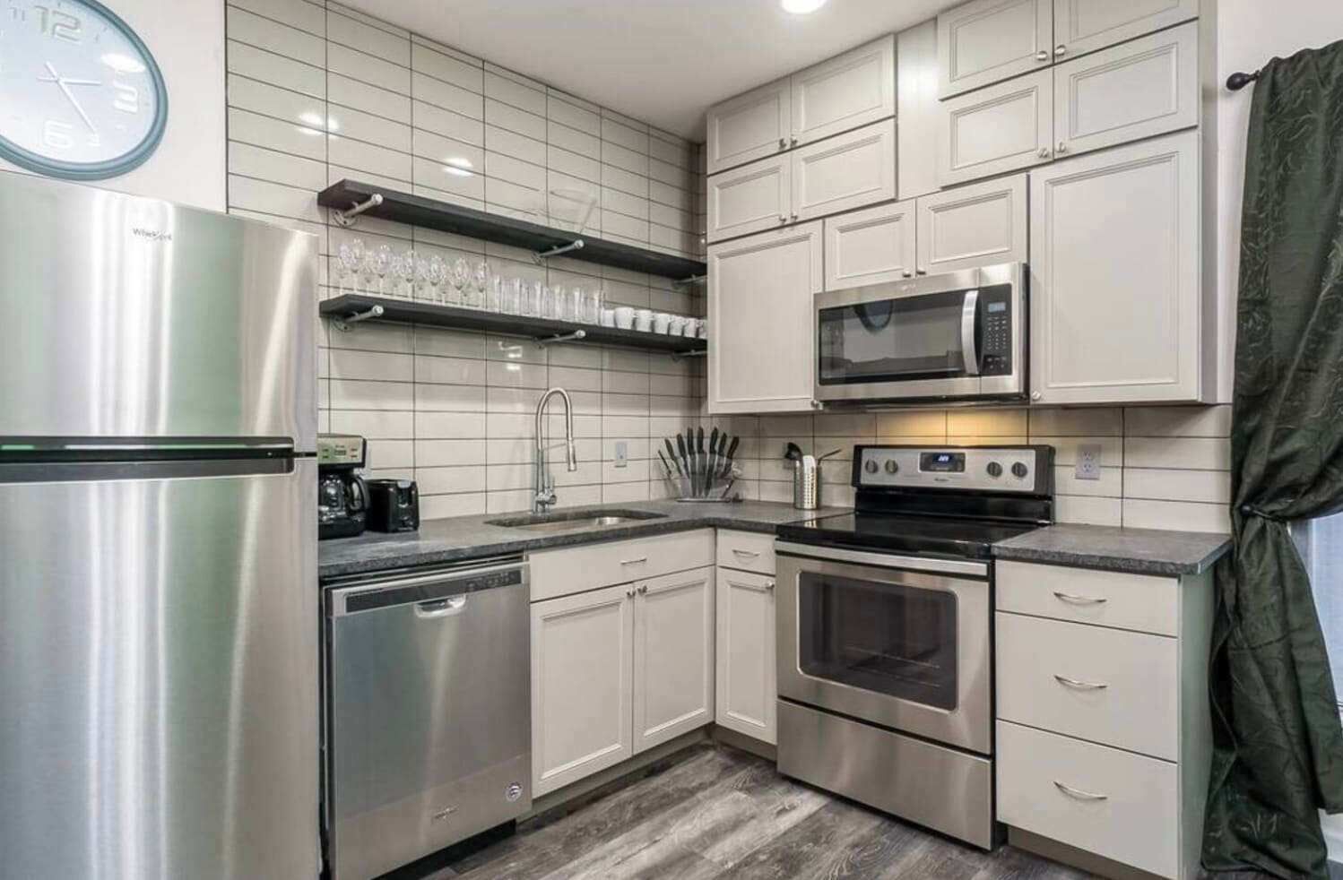 Kochgeschirr/Geschirr/Besteck