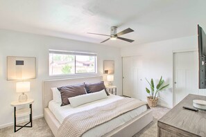 4 habitaciones, tabla de planchar con plancha y cuna de viaje