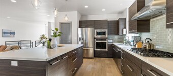 SW Century Drive | Century West | pet friendly dog | hot tub