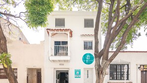 Unclassified image, 5 of 7, button - Club House (Santa Marta)