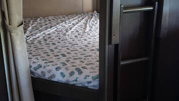 1 habitación, wifi gratis y ropa de cama