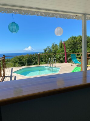 室外泳池