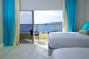 Quarto casal executivo | Banheiro | Chuveiro, chuveiro com efeito de chuva, produtos de toalete grátis