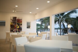 Beach bar