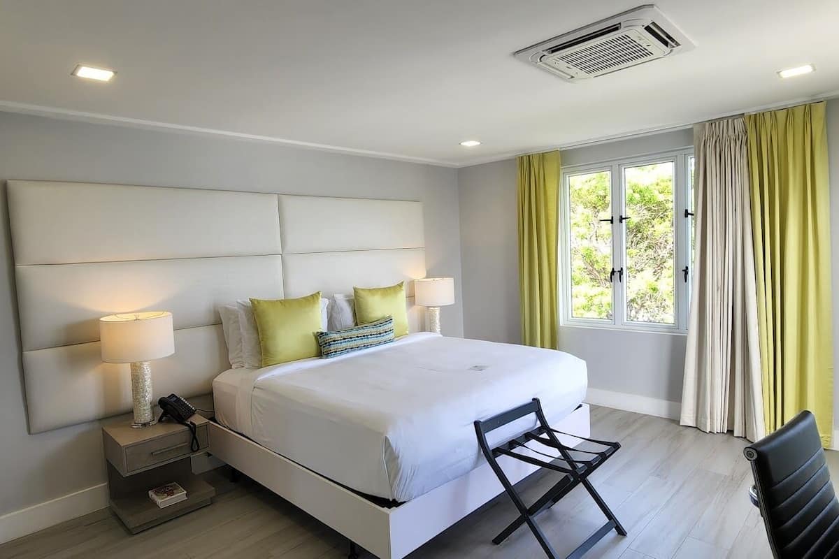 1 bedroom, Egyptian cotton sheets, premium bedding, pillow-top beds