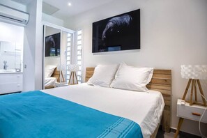 3 bedrooms, iron/ironing board, WiFi, bed sheets - Villa Tropicalia – 3 Bedrooms | Pool & Tropical Garden (Saint-François)