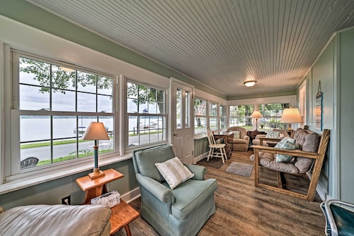 Boat & Ski: Home on Edinboro Lake w/ Grill!