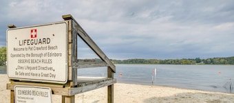 Walk to Beach & Lake: Idyllic Escape in Edinboro!