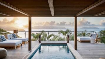 Een verwarmd zwembad