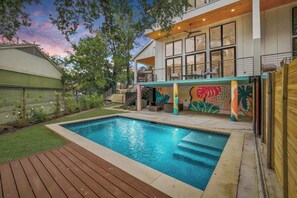 Ulkouima-allas, lämmitetty uima-allas