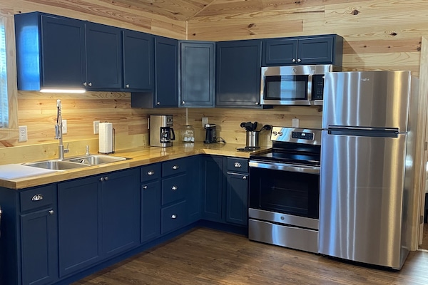 Microwave, oven, stovetop, coffee/tea maker