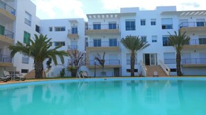 Piscina all'aperto, una piscina riscaldata