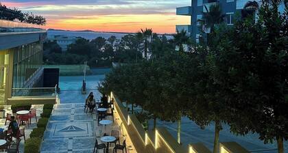 Holiday One Bedroom Sea View Apartment Vlore