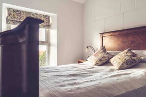 3 dormitorios, tabla de planchar con plancha, wifi y ropa de cama
