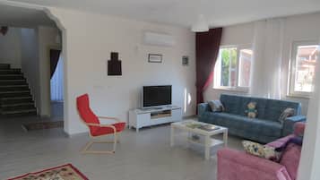 Fernseher, Stereoanlage