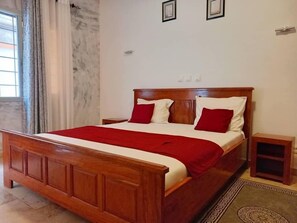 2 bedrooms, iron/ironing board, WiFi, bed sheets - Lovely 2-Bed Apartment in Kribi-Douala (Kribi)