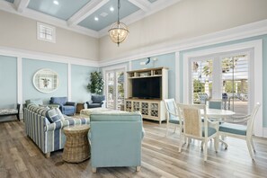 Living area - Cinnamon Beach 7 by Distinctive Beach Rentals (Palm Coast)