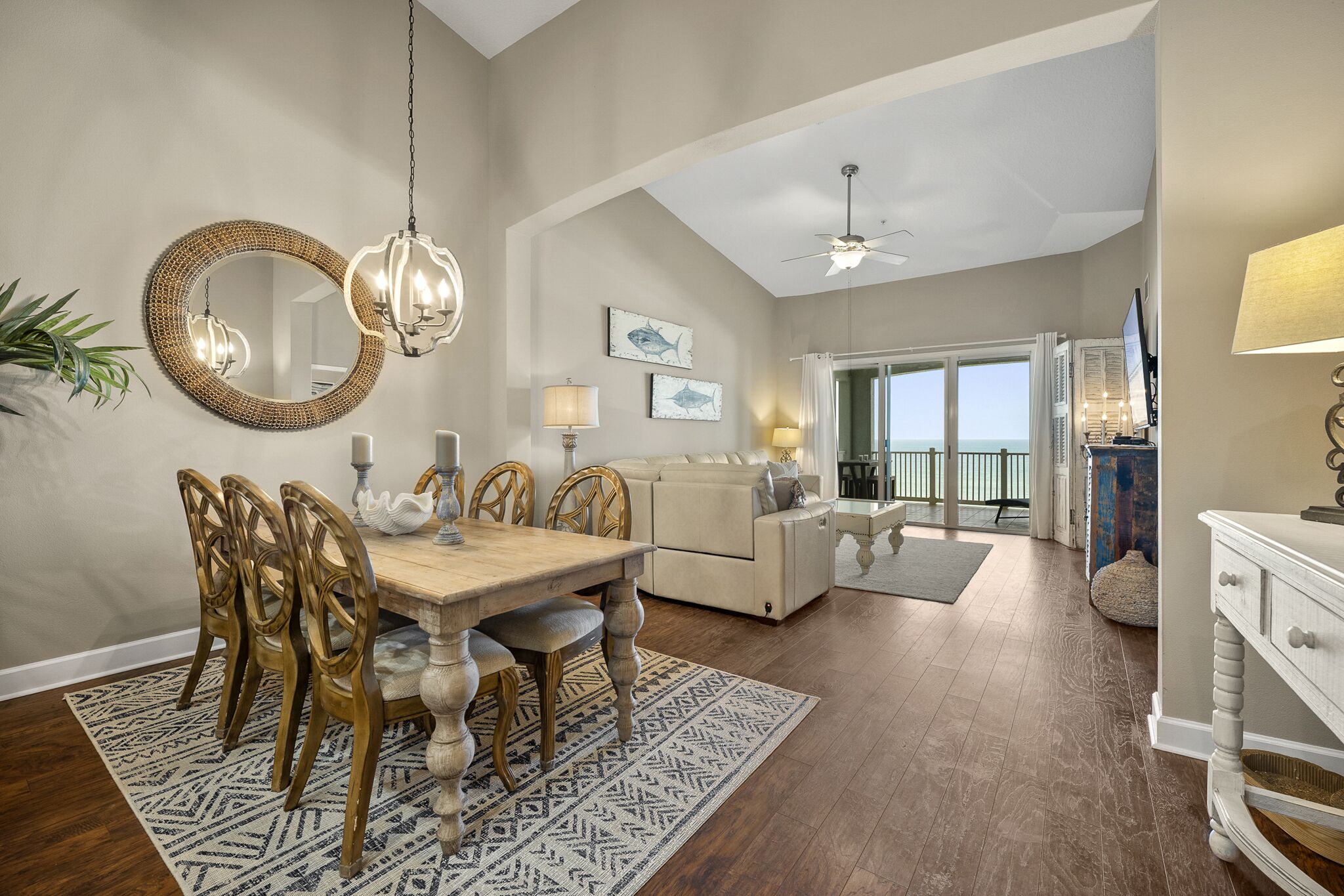 Condo (#762 - Pets) | Dining