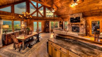 Cabin, 4 Bedrooms | Private kitchen