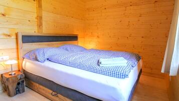 2 bedrooms, free internet